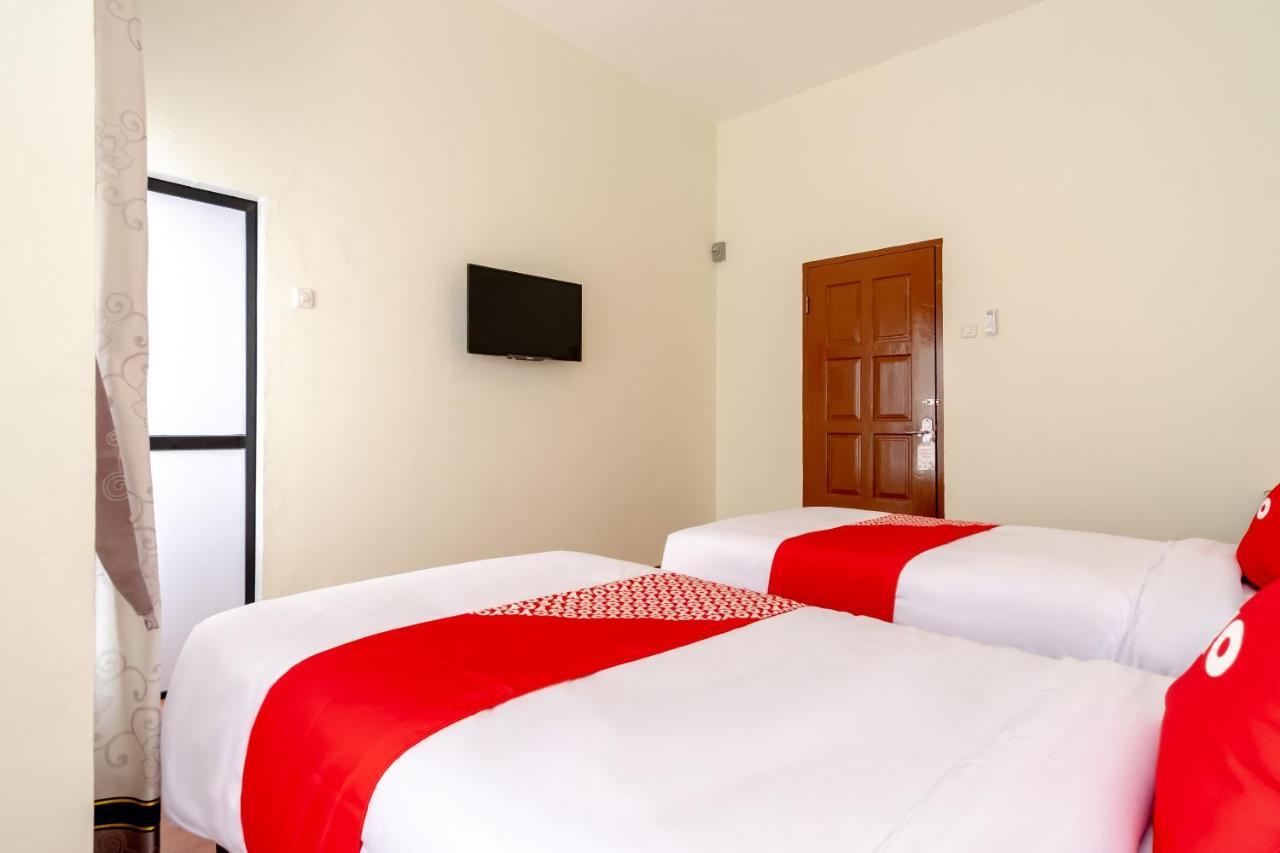 Oyo 1940 Cendana Homestay Syariah Medan Exterior photo
